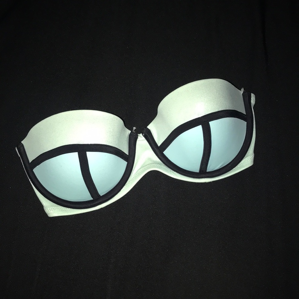 Victoria’s Secret Bathing Suit Top